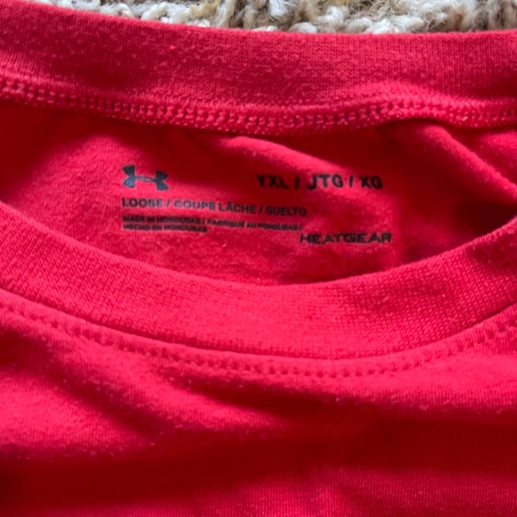 Under Armour youth XL red basketball cotton t-shirt - Picture 2 of 2